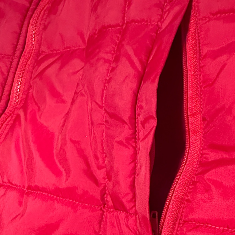 Red Quilted Puffer Vest - Unbranded - Picture 4 of 7